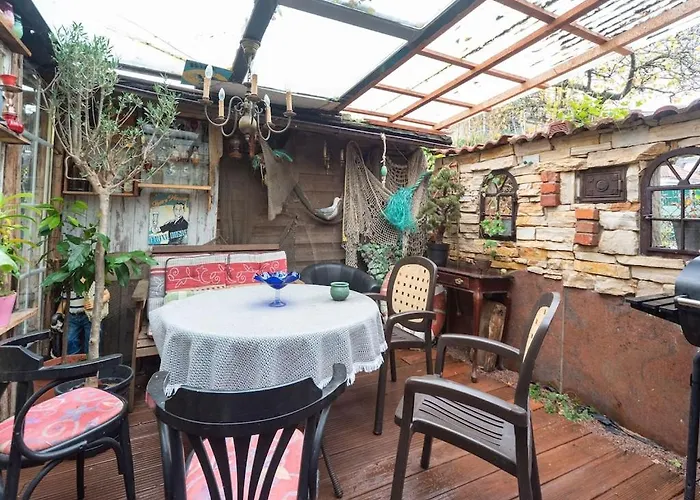 In Mit Eigener Terrasse Ferienhaus *