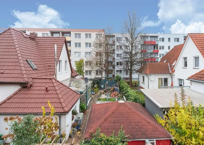 In Mit Eigener Terrasse Ferienhaus *