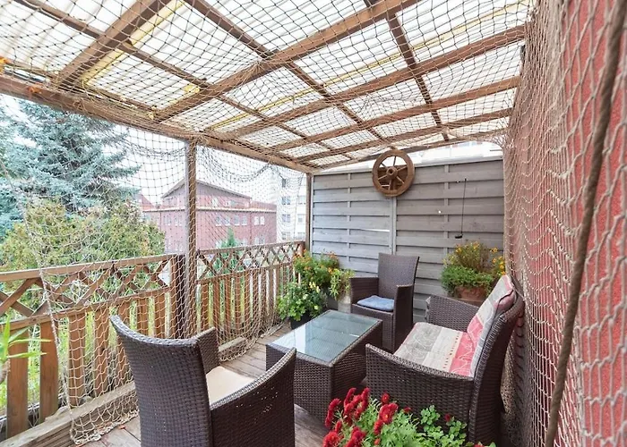 In Mit Eigener Terrasse Ferienhaus
